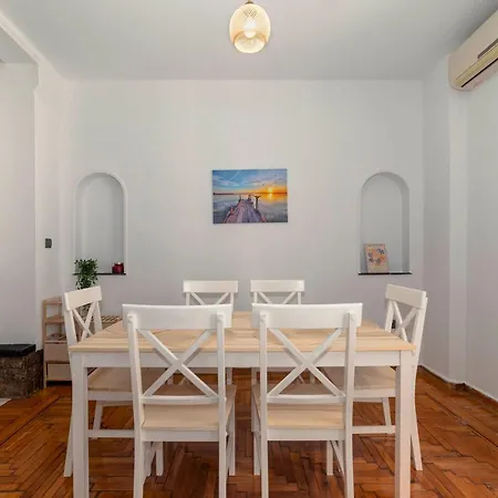 Spacious 2Bd Apartment Next To Athens Archeological Museum Buitenkant foto