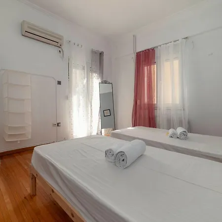 Spacious 2Bd Apartment Next To Athens Archeological Museum Buitenkant foto