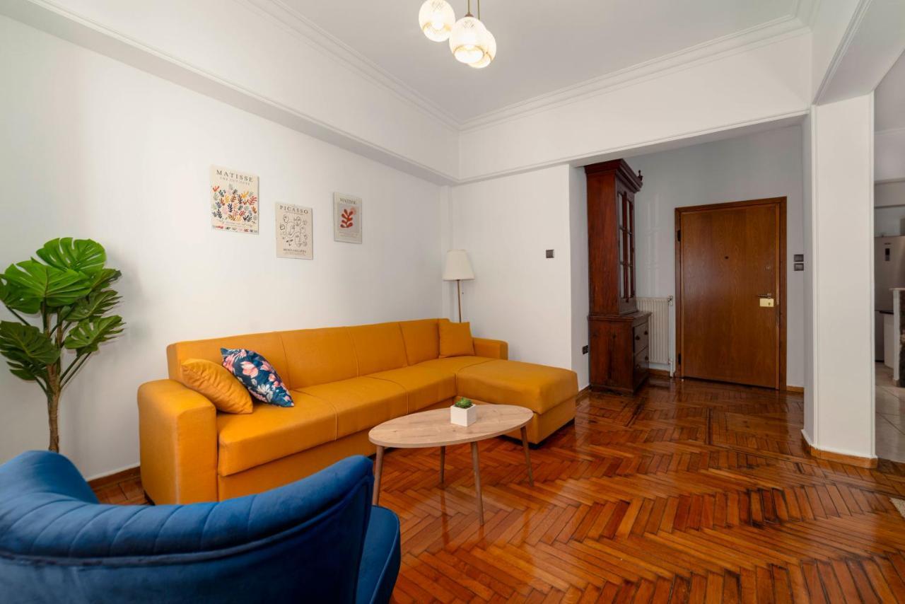 Spacious 2bd Next To Archeological Museum Apartment Athens