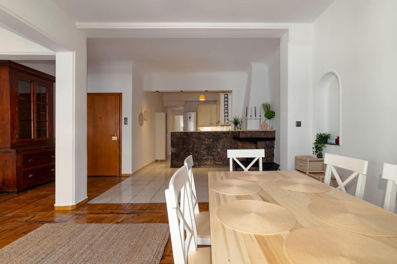 Spacious 2bd Next To Archeological Museum *